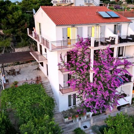 Apartmani Mladina Jelsa  Exterior foto